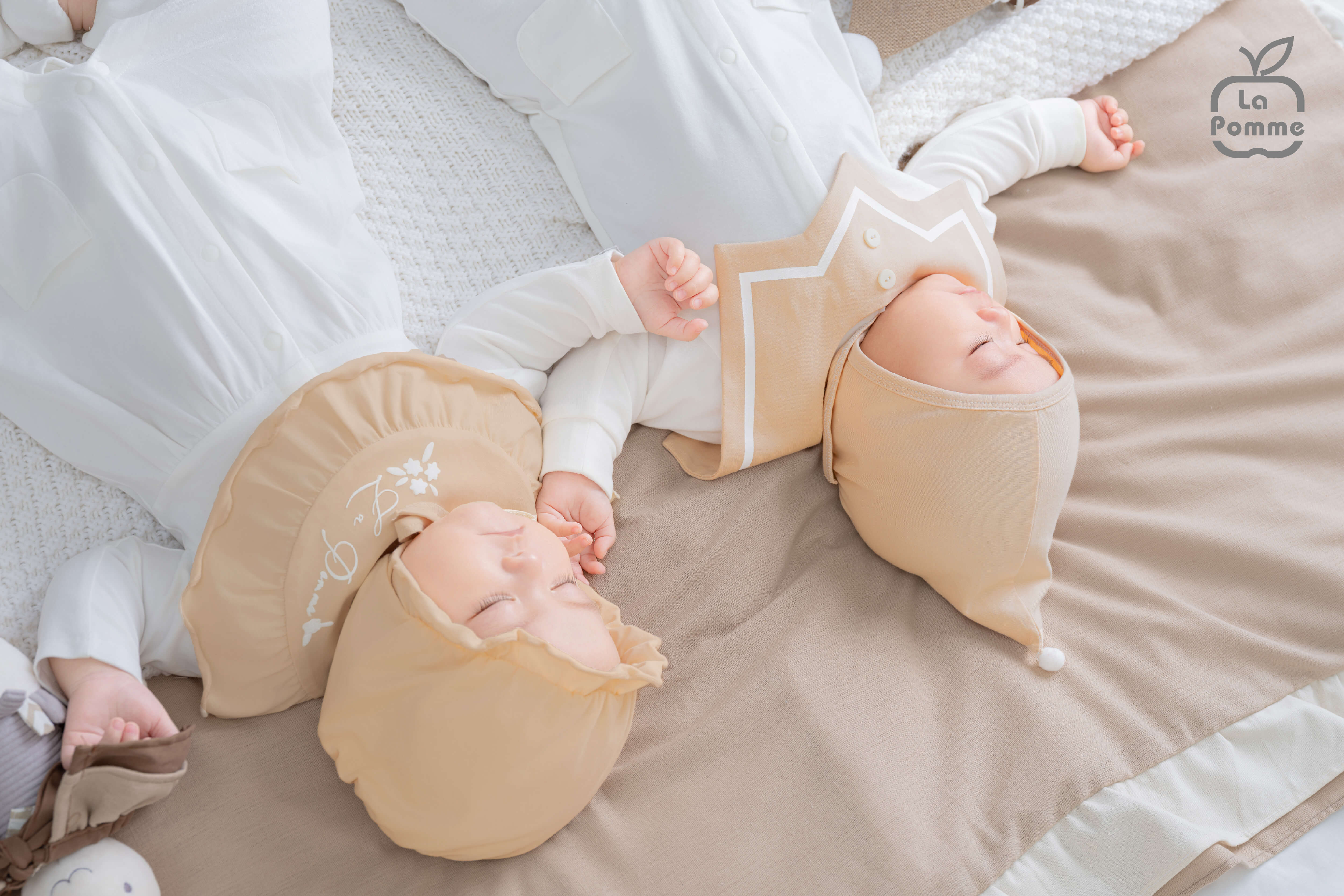 Body dài tay La Pomme baby princess - 0,3,6M Trắng be — ảnh 2