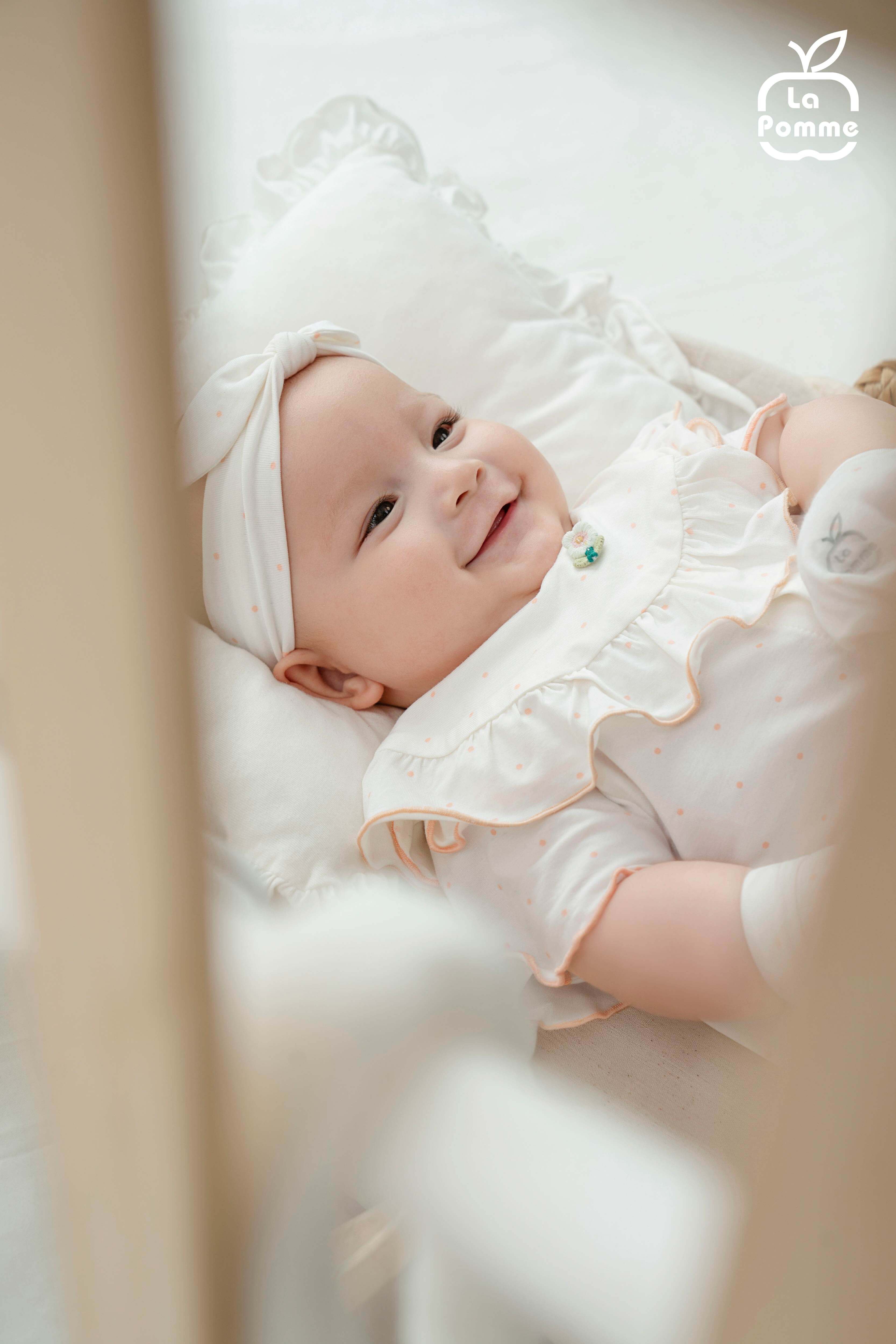 Body chip cộc La Pomme chấm bi hoa điệu đà Trắng (0M,3M,6M,9M)