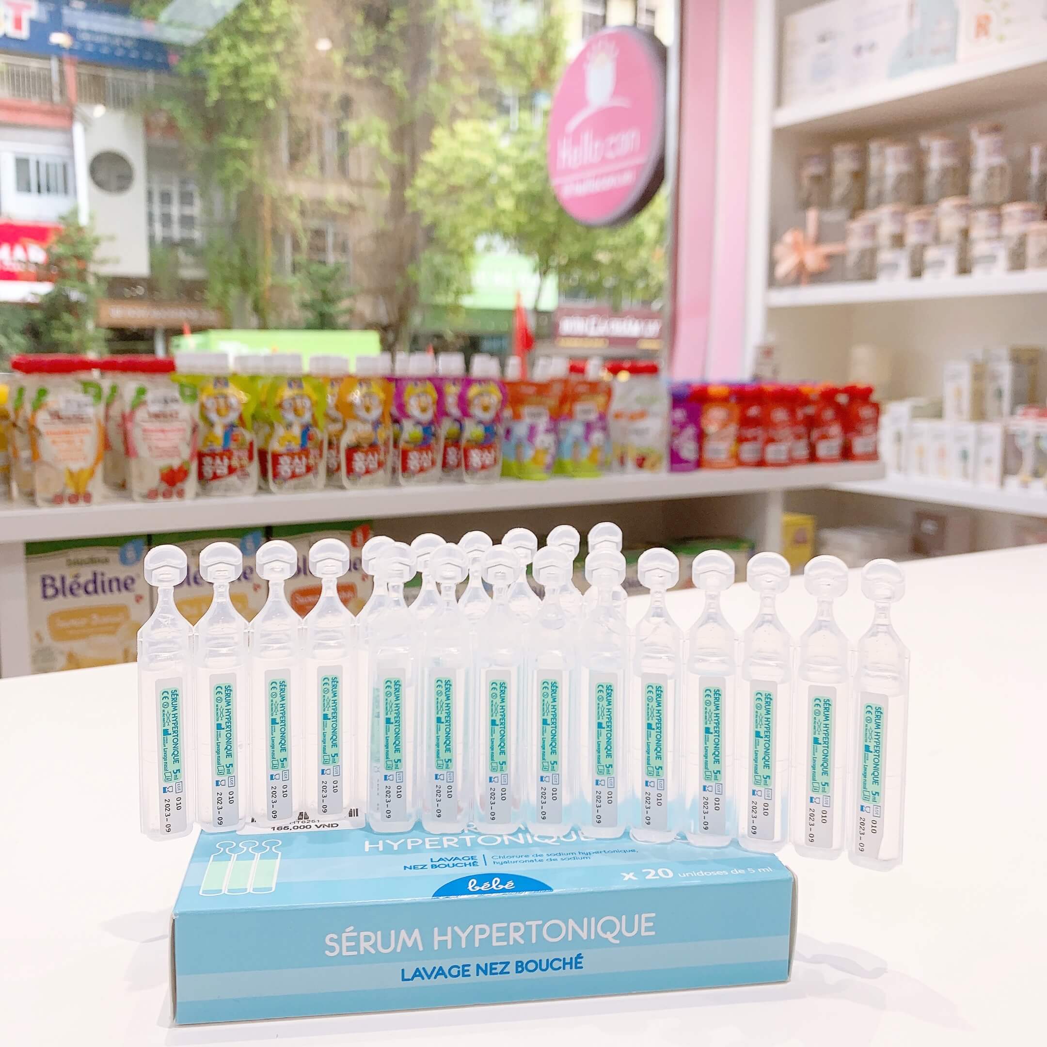 Nước muối sinh lý Gifrer vỏ xanh 20 ống (chống ngạt - ruột xanh, kháng viêm ruột vàng)