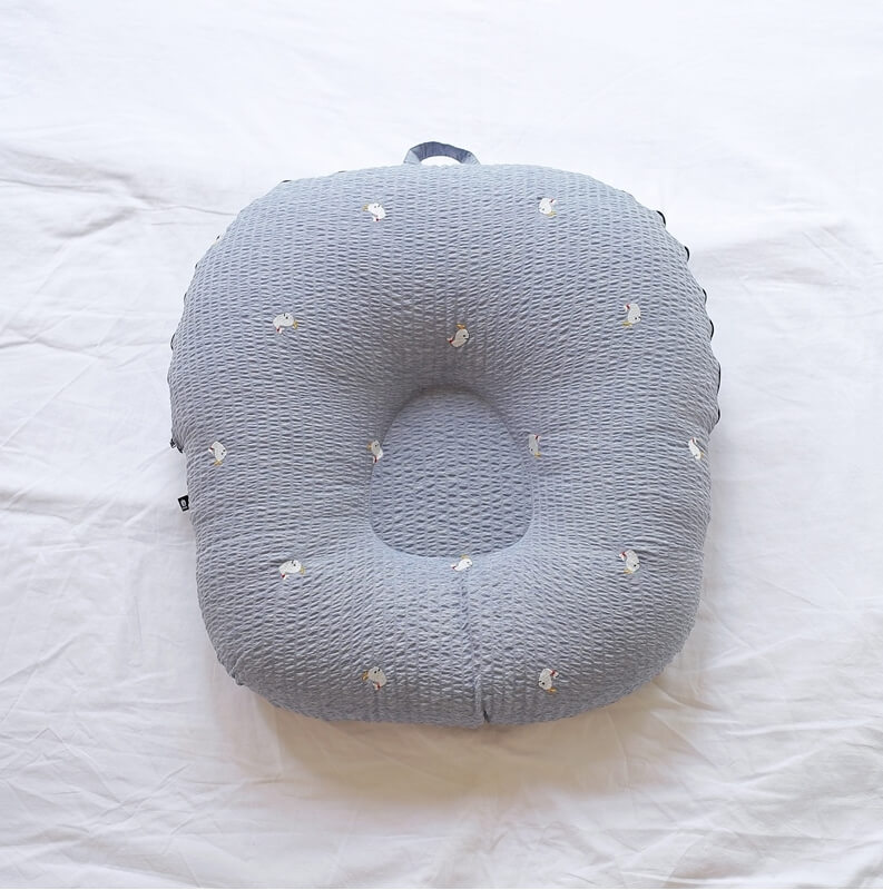 Gối chống trào Roto bebe (họa tiết Lụa gấu, Đào vàng, Đào bạc hà, Hồng chery, Ghi cá voi, Tím gấu, Vàng chim sẻ, Hoạ tiết mây, Trắng sao, Hồng gấu)