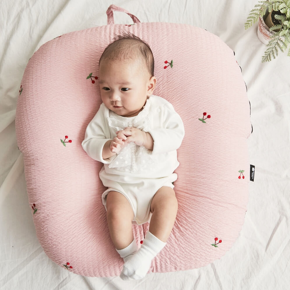 Gối chống trào Roto bebe (họa tiết Lụa gấu, Đào vàng, Đào bạc hà, Hồng chery, Ghi cá voi, Tím gấu, Vàng chim sẻ, Hoạ tiết mây, Trắng sao, Hồng gấu) — ảnh 2