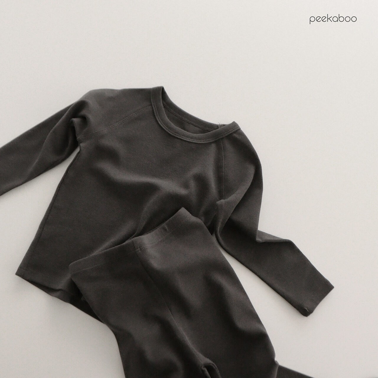 Peekaboo Bộ basic dài tay