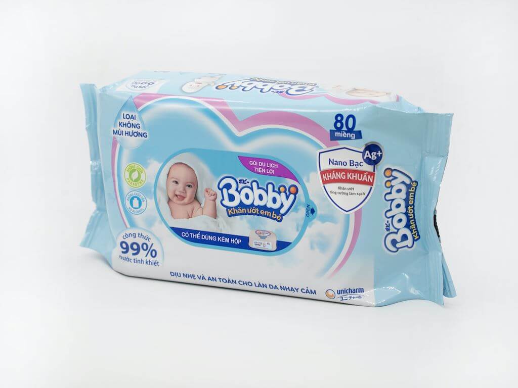 Khăn ướt Bobby không mùi nano bạc 100 tờ
