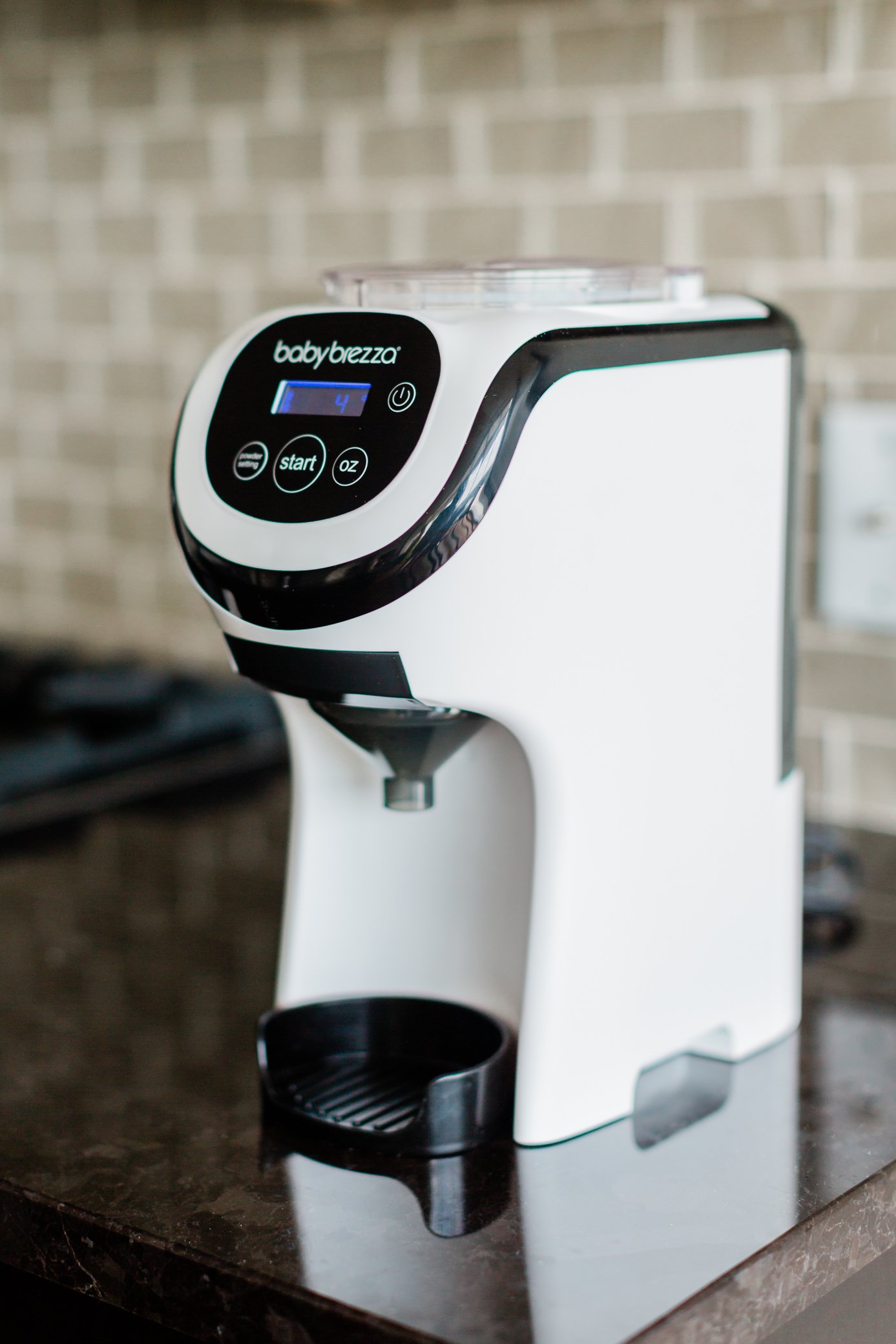 Máy pha sữa Baby Brezza pro Mini