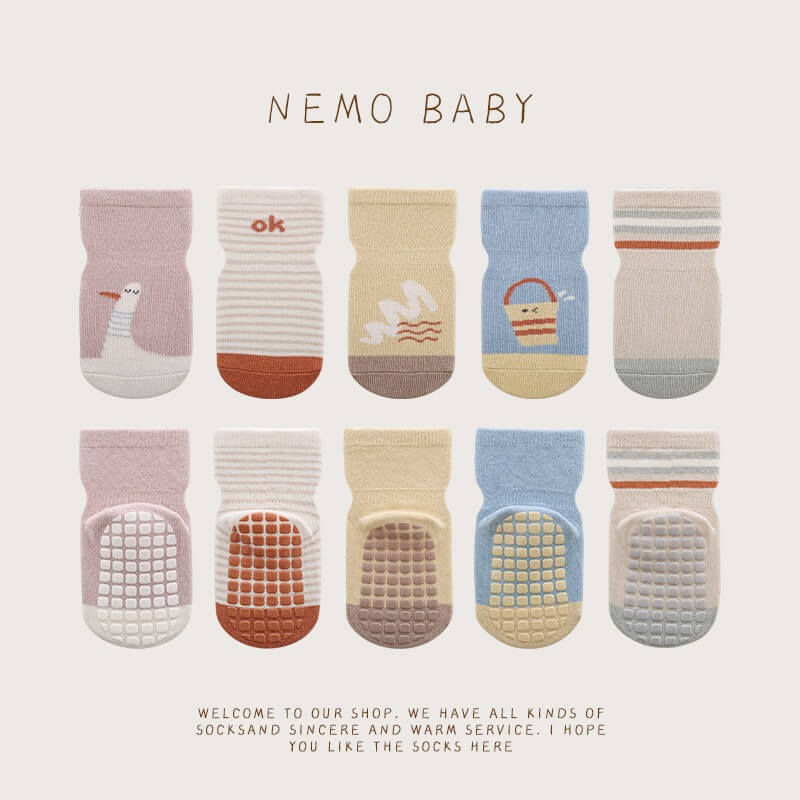 Tất chống trượt Nemo Baby cho bé