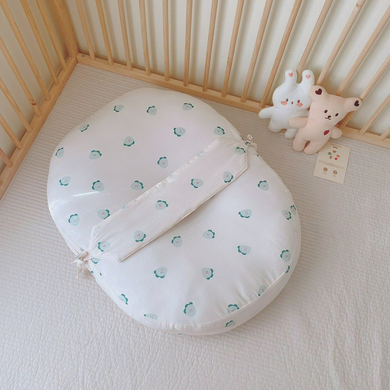 Gối chống trào ngược có đai Monona 70x85cm