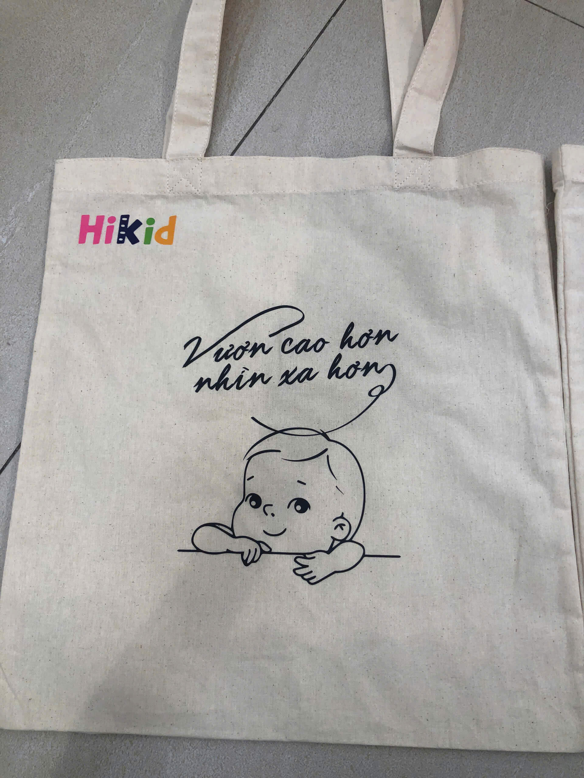 Túi vải tote check in cây thông Hikid